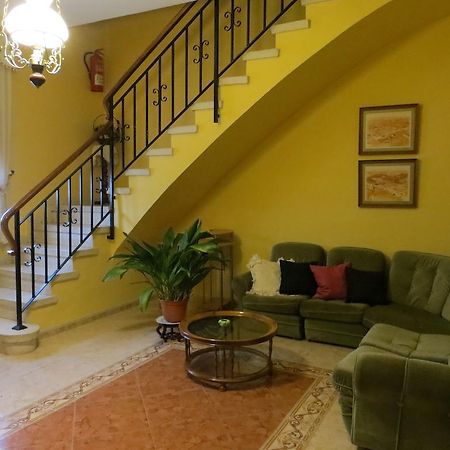 Hostal Restaurante Reina El Tejar Zewnętrze zdjęcie