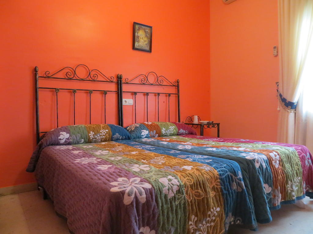 Hostal Restaurante Reina El Tejar Zewnętrze zdjęcie