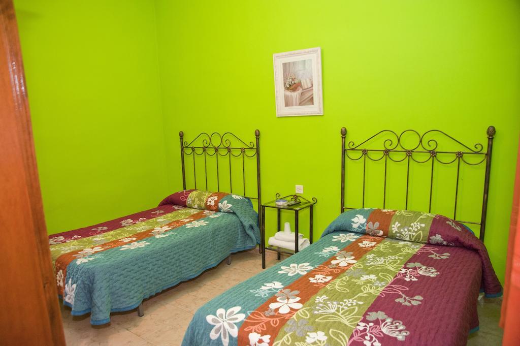 Hostal Restaurante Reina El Tejar Zewnętrze zdjęcie